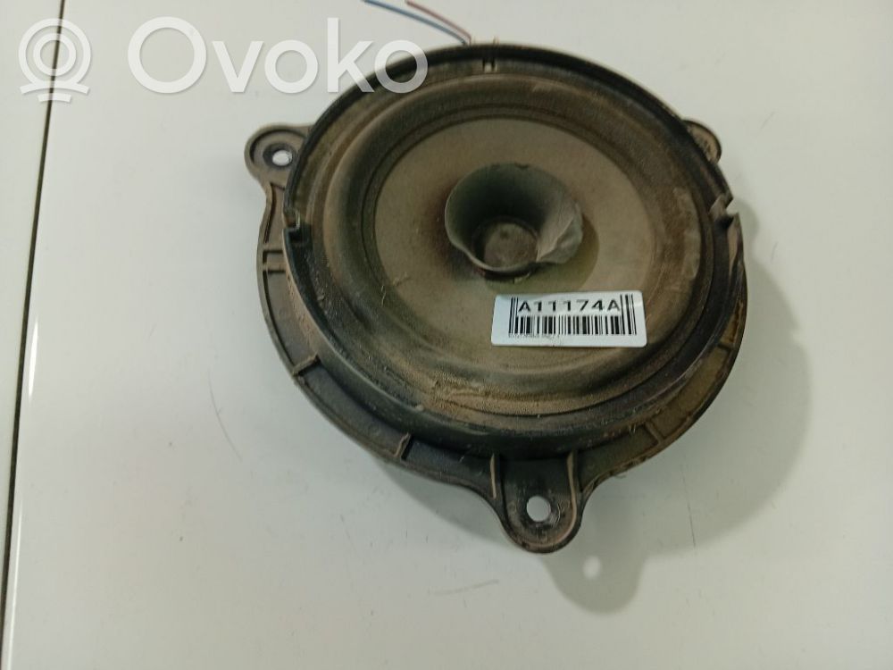 Nissan Primera Altoparlante portiera anteriore 
