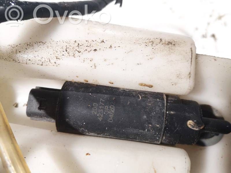 Toyota Corolla Verso AR10 Pumpe Scheibenwaschanlage 