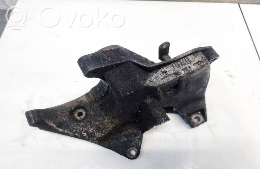 Engine mounting bracket   96184912,96184912,96184912