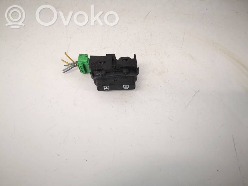 Volvo V70 Botón interruptor de bloqueo de puertas 