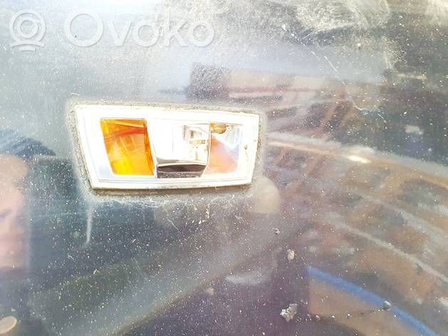 Opel Corsa D Indicatore di direzione del parafango anteriore