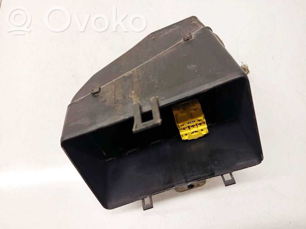 Volkswagen Sharan Fuse box set 