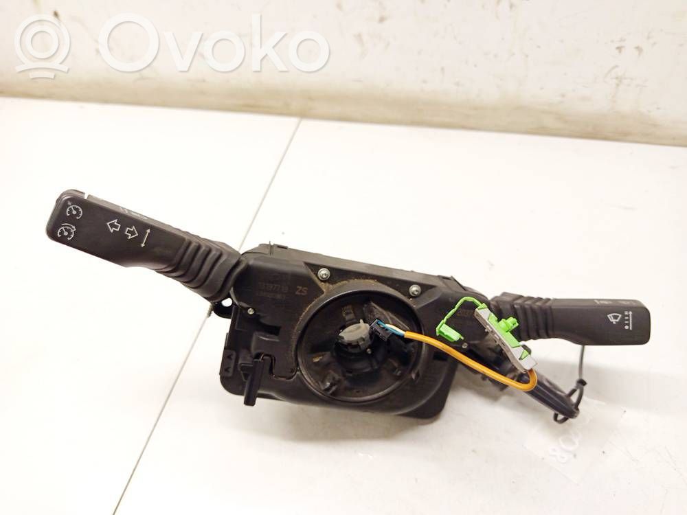 Opel Astra H Leva/interruttore dell’indicatore di direzione e tergicristallo 