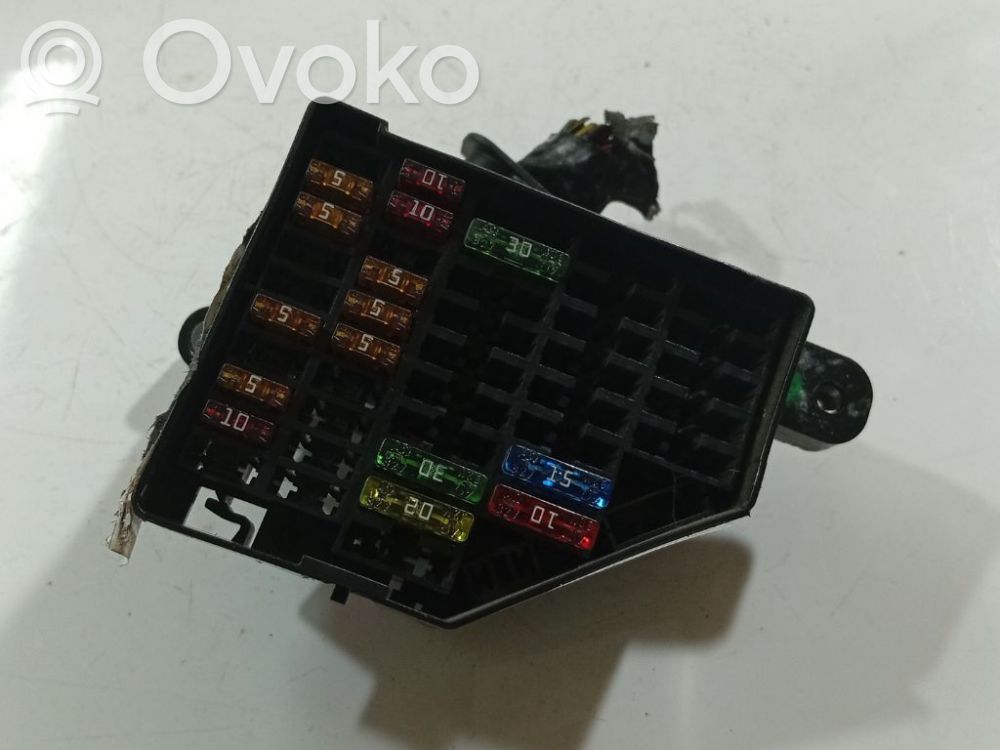 Volkswagen PASSAT B6 Set scatola dei fusibili 