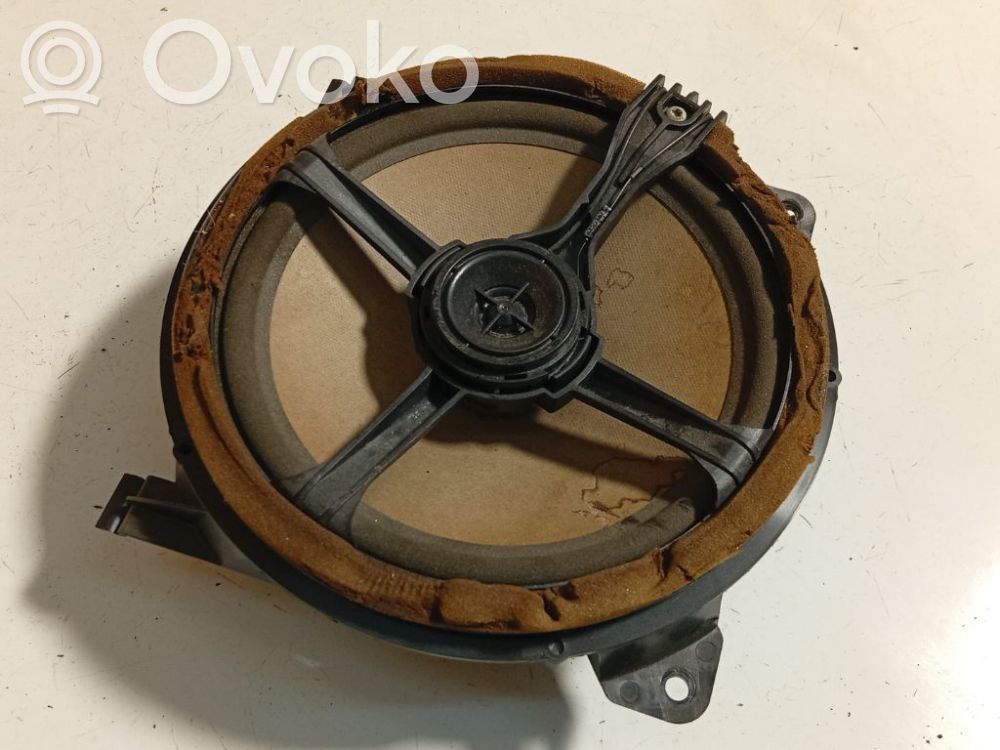 Etuoven kaiutin   8633574,00W38,10096,5337010088,8633574