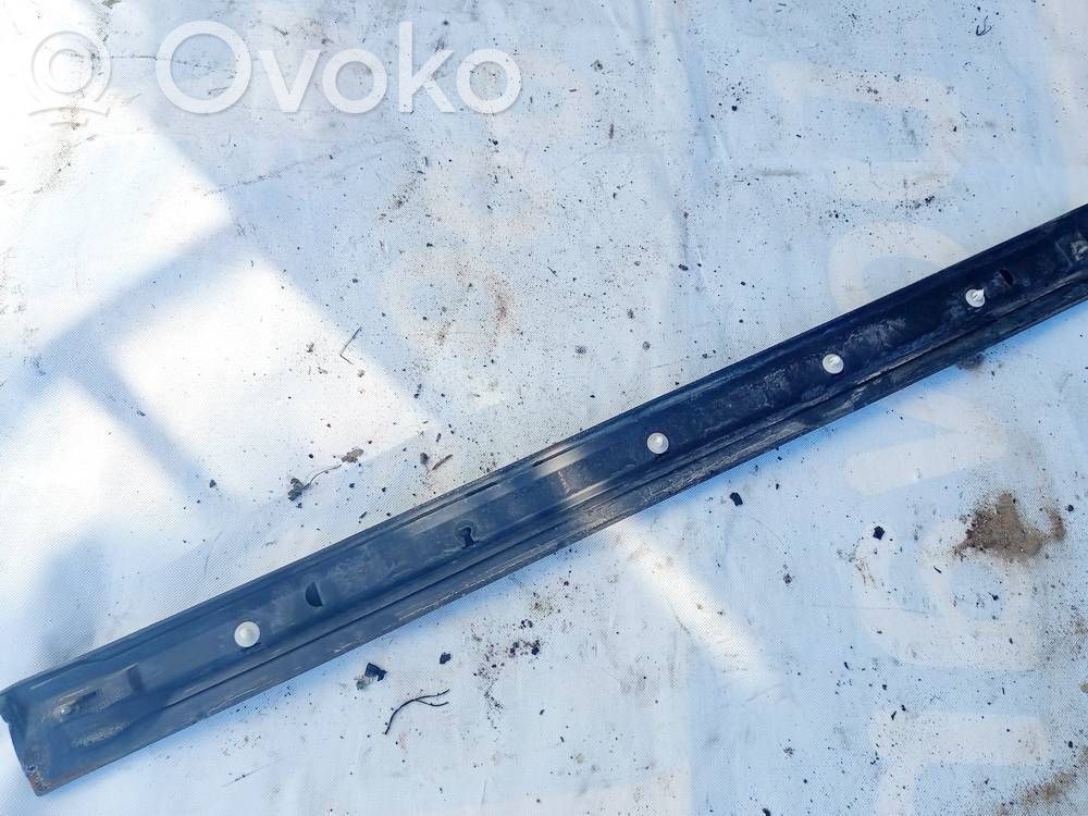 Opel Zafira A Moulure de porte avant 