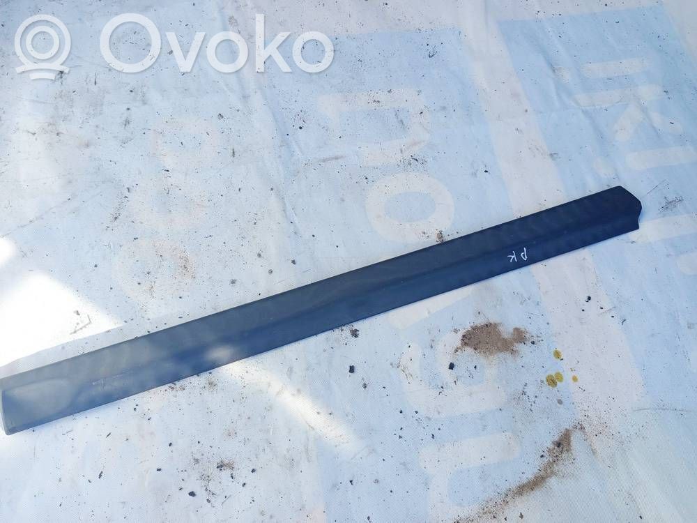 Opel Zafira A Moulure de porte avant 