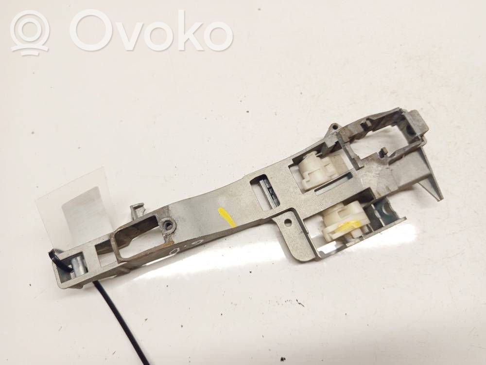 Peugeot 407 Maniglia esterna per portiera anteriore 