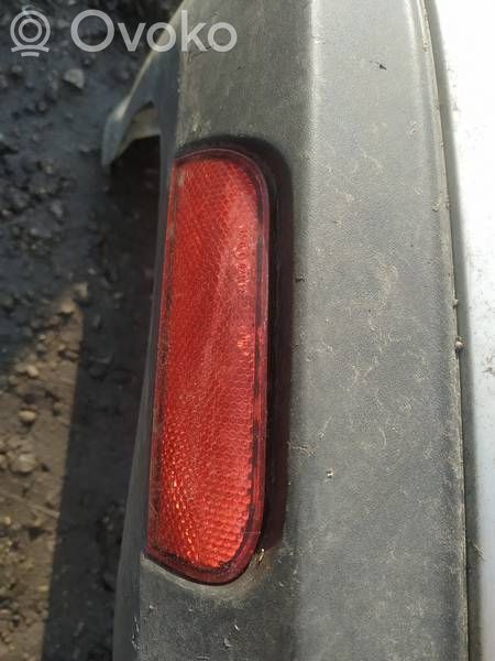 Reflector spate
