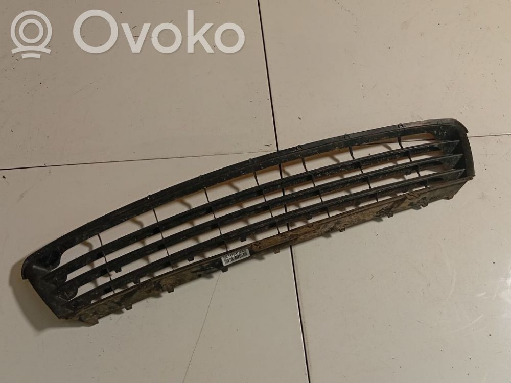 Citroen C5 Kratka dolna zderzaka przedniego