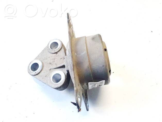 Opel Astra G Engine mount bracket 