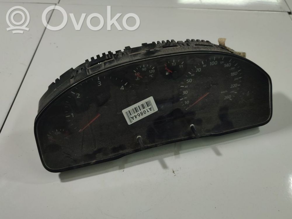 Audi A6 S6 C5 4B Nopeusmittari (mittaristo)