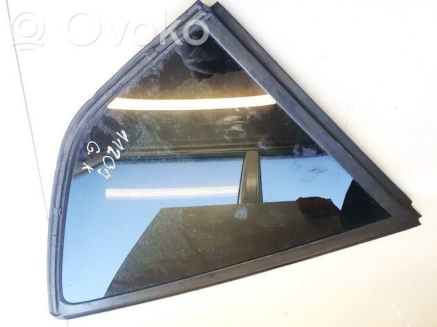 Ford Kuga I Vidrio lateral trasero 