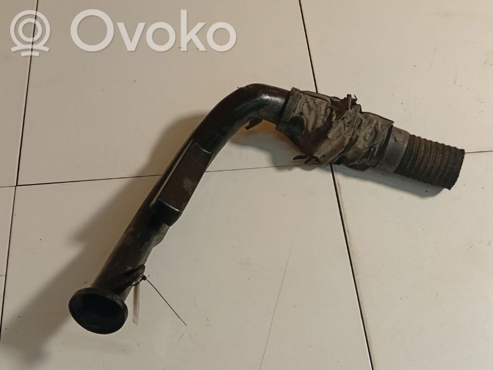 Opel Omega B2 Ilmanoton letku 