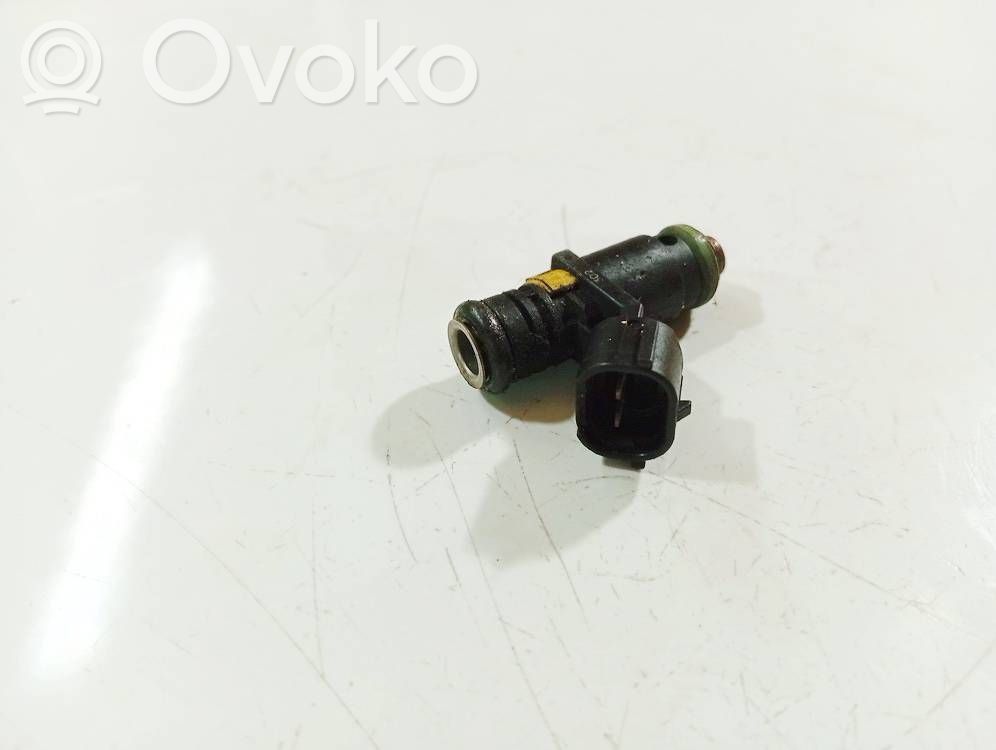 Volkswagen Golf V Injector combustibil 