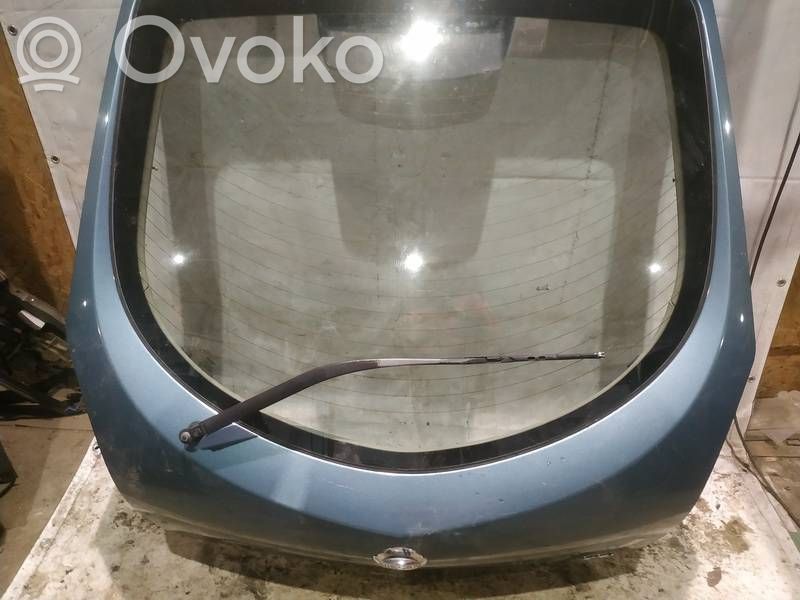Nissan Primera Couvercle de coffre