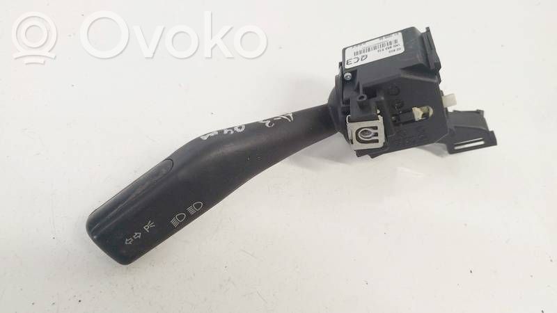 Seat Leon (1P) Leva indicatori 