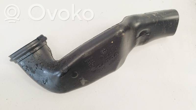 Volvo V70 Ohjaamon sisäilman ilmakanava