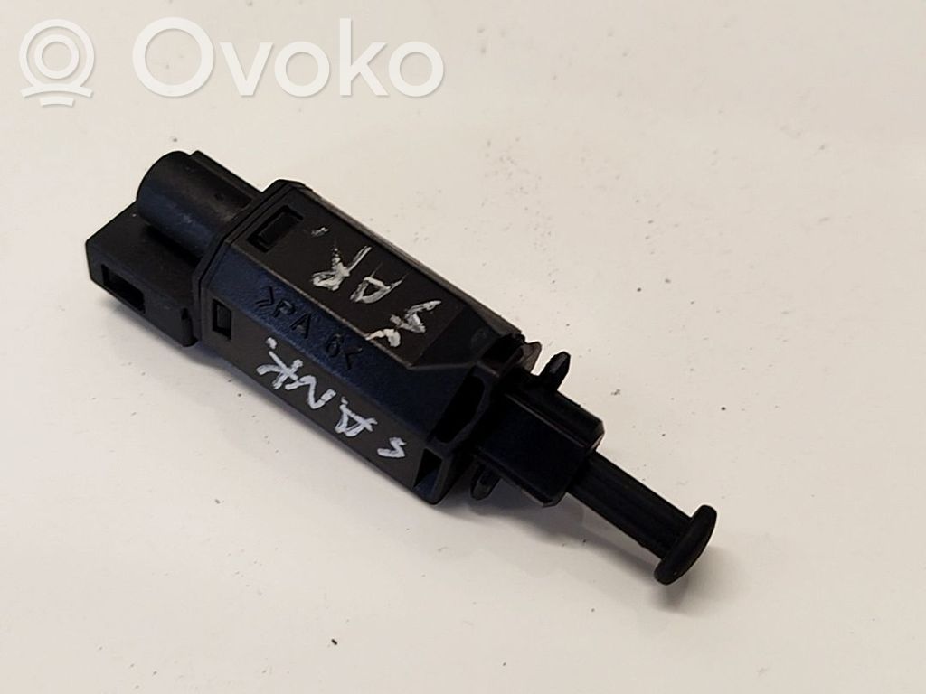 Volkswagen Polo III 6N 6N2 6NF Interruttore del pedale del freno