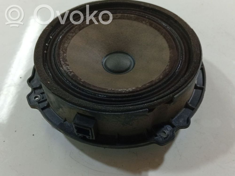 KIA Ceed Altavoz de la puerta delantera 