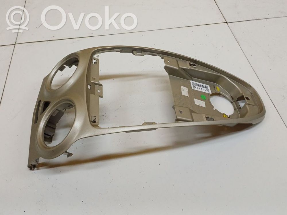 Opel Corsa D Alte piese de interior 