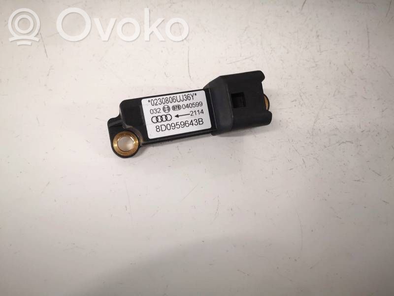 Audi A4 S4 B5 8D Czujnik uderzenia Airbag