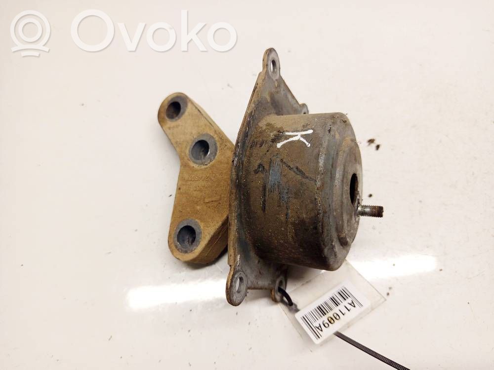 Engine mount bracket   511671286,13125629,13159995,13159996,13159997,24459784,511671286