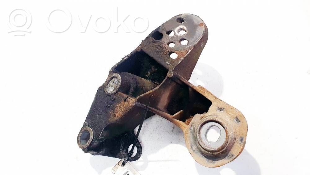 Volkswagen PASSAT B5.5 Supporto di montaggio del motore (usato)