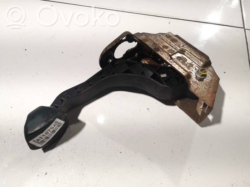 Skoda Roomster (5J) Pedale della frizione