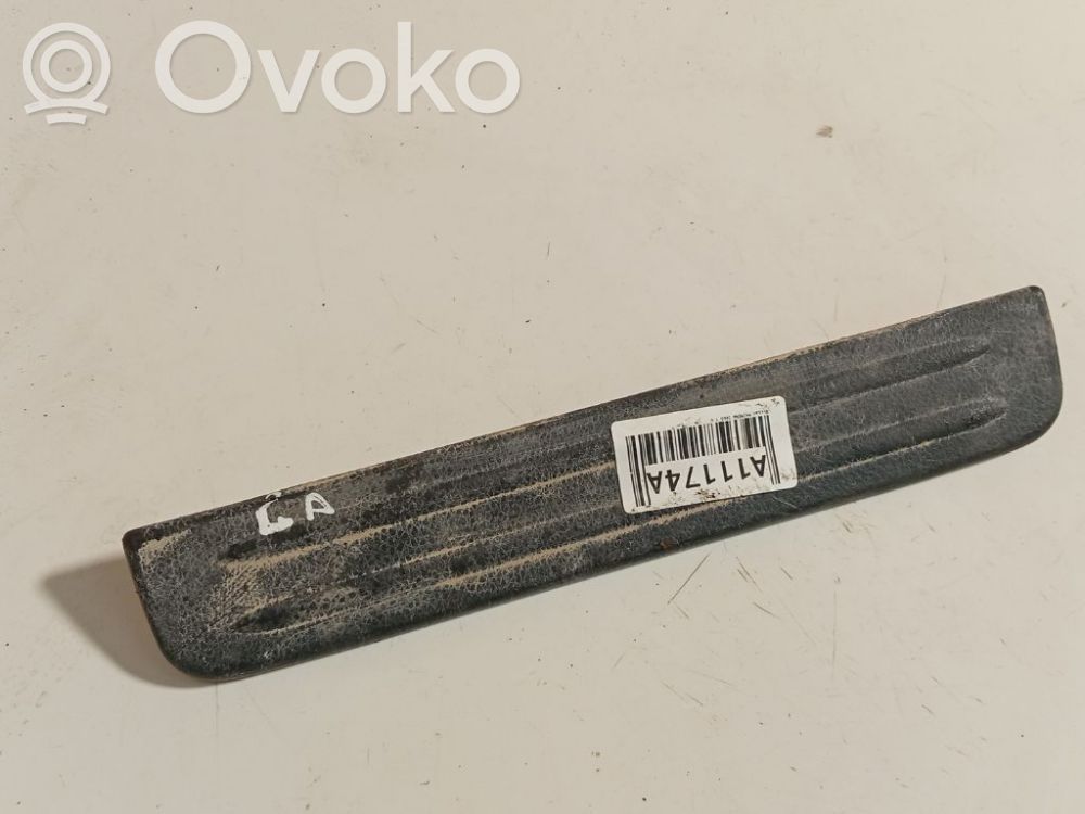 Nissan Primera Capac prag spate