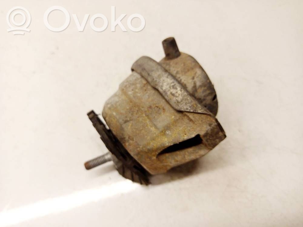 Soporte de montaje del motor   677462002,677462002