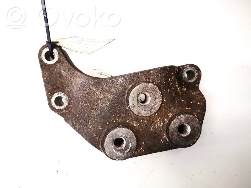 Opel Corsa D Engine mounting bracket 