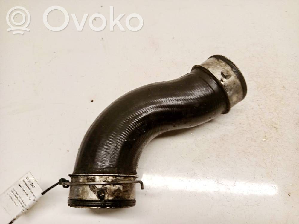 Volkswagen PASSAT B6 Furtun/conductă intercooler 