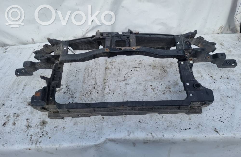 Volkswagen PASSAT B6 Pannello di supporto del radiatore 