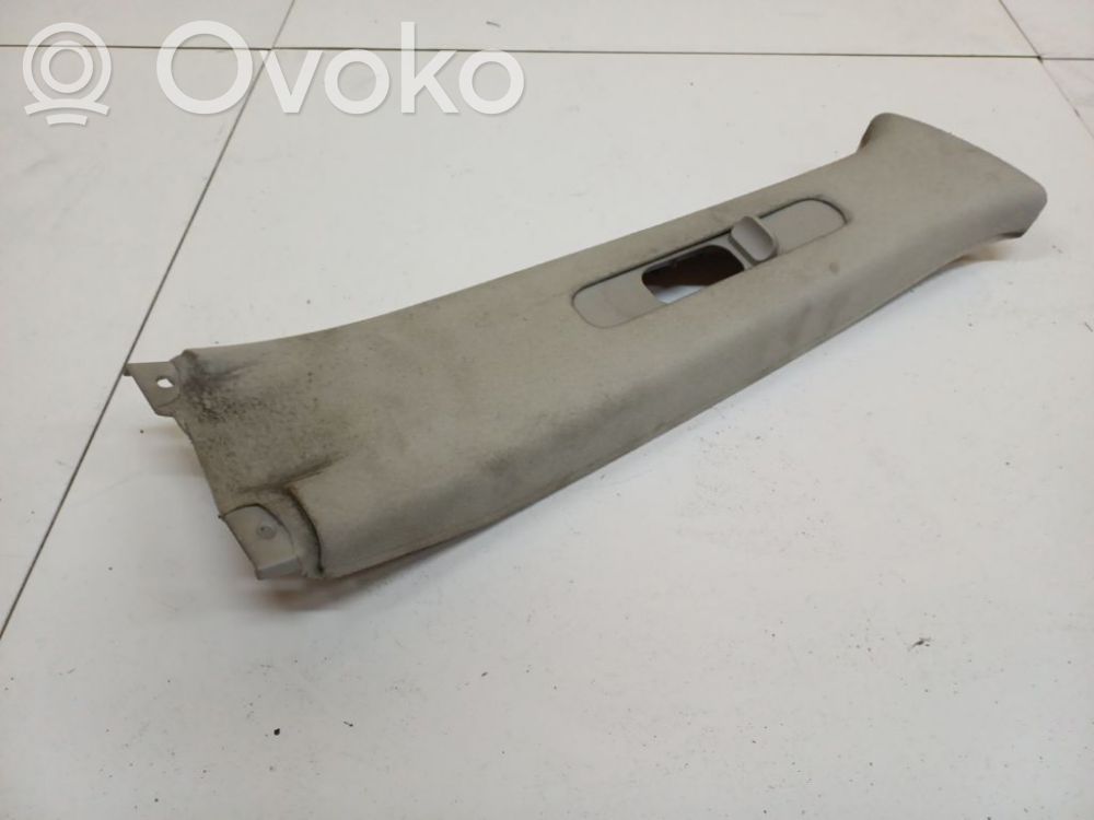 Toyota Corolla E120 E130 Pilar (B) (superior) 