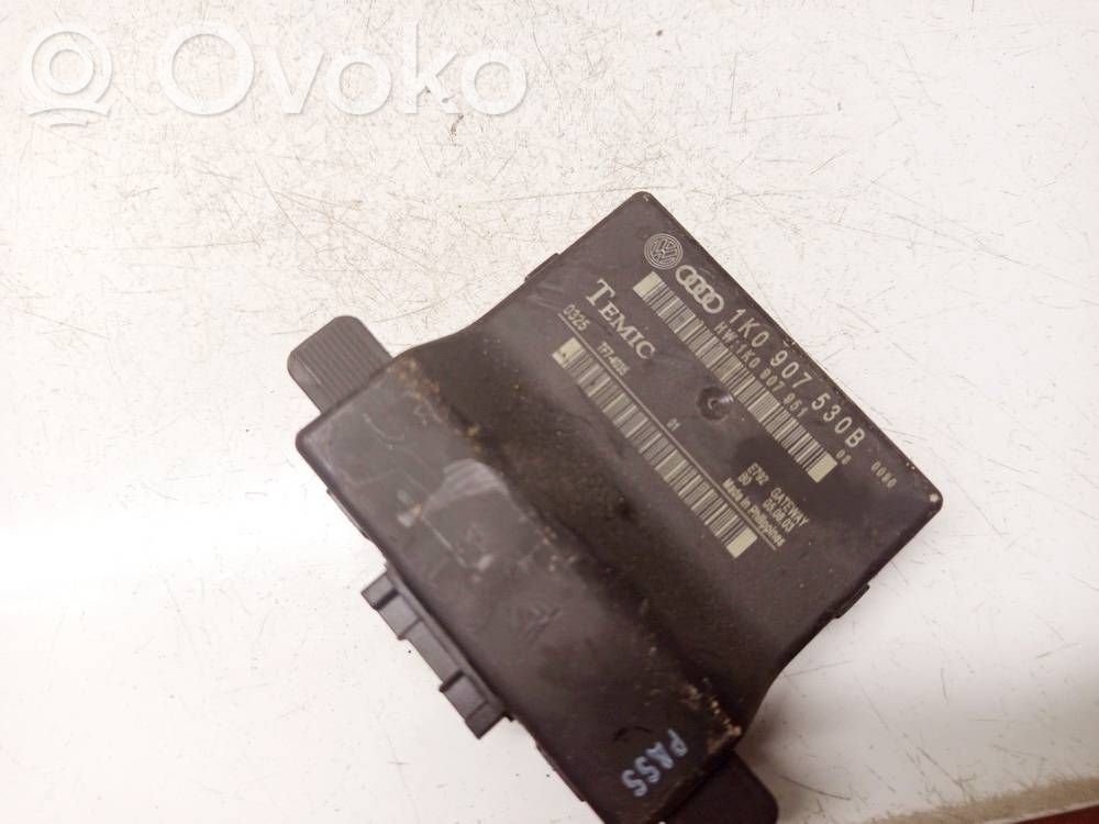Audi A3 S3 8P Unité de commande module de porte 