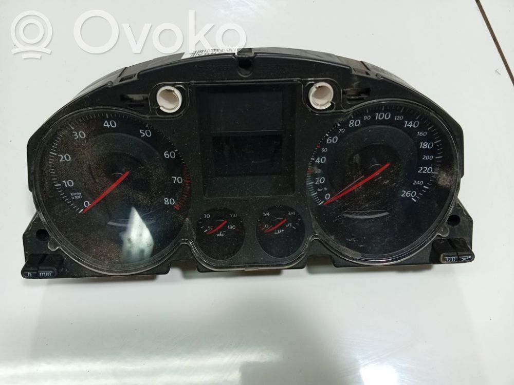 Volkswagen PASSAT B6 Tachimetro (quadro strumenti)