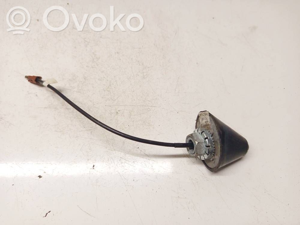 Opel Astra H GPS-pystyantenni 
