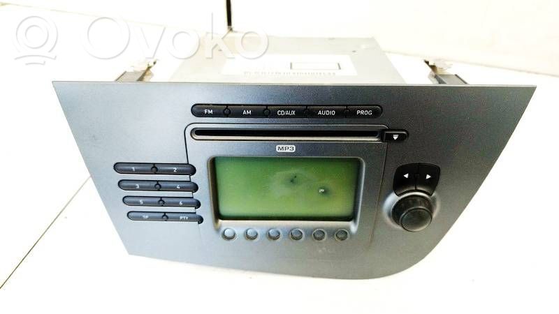 Seat Leon (1P) Panel / Radioodtwarzacz CD/DVD/GPS 