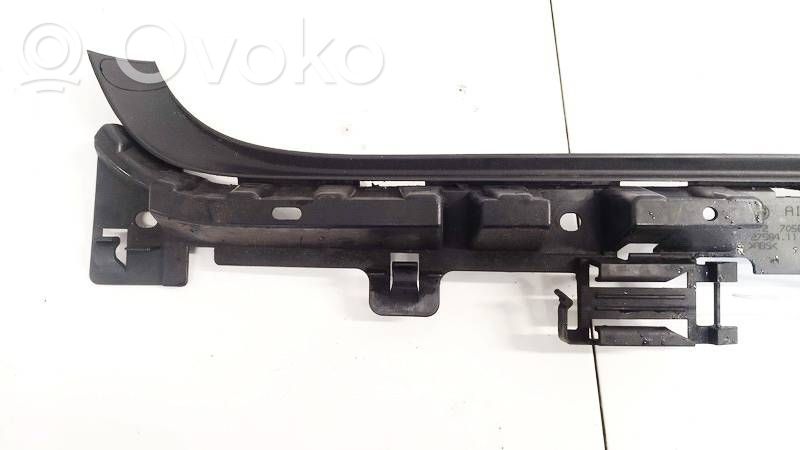 Rear bumper mounting bracket   51127058522,51127058522,51127058522,7058522,7217521,72758411,77772210