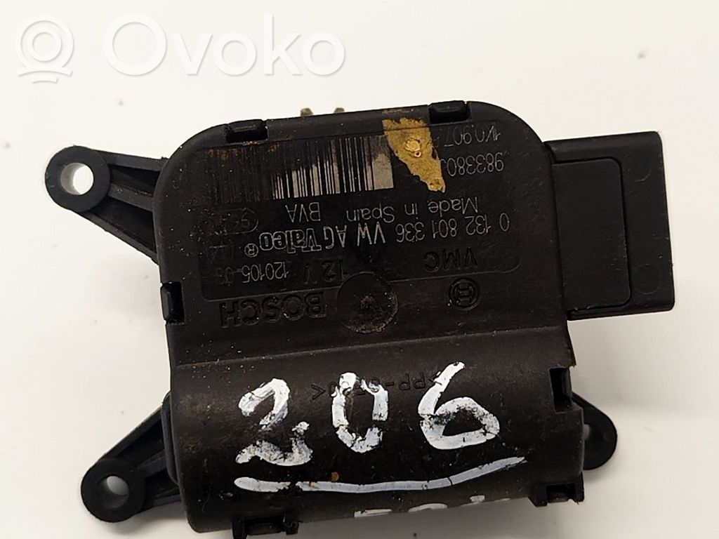 Volkswagen PASSAT B6 Motorino attuatore aria 
