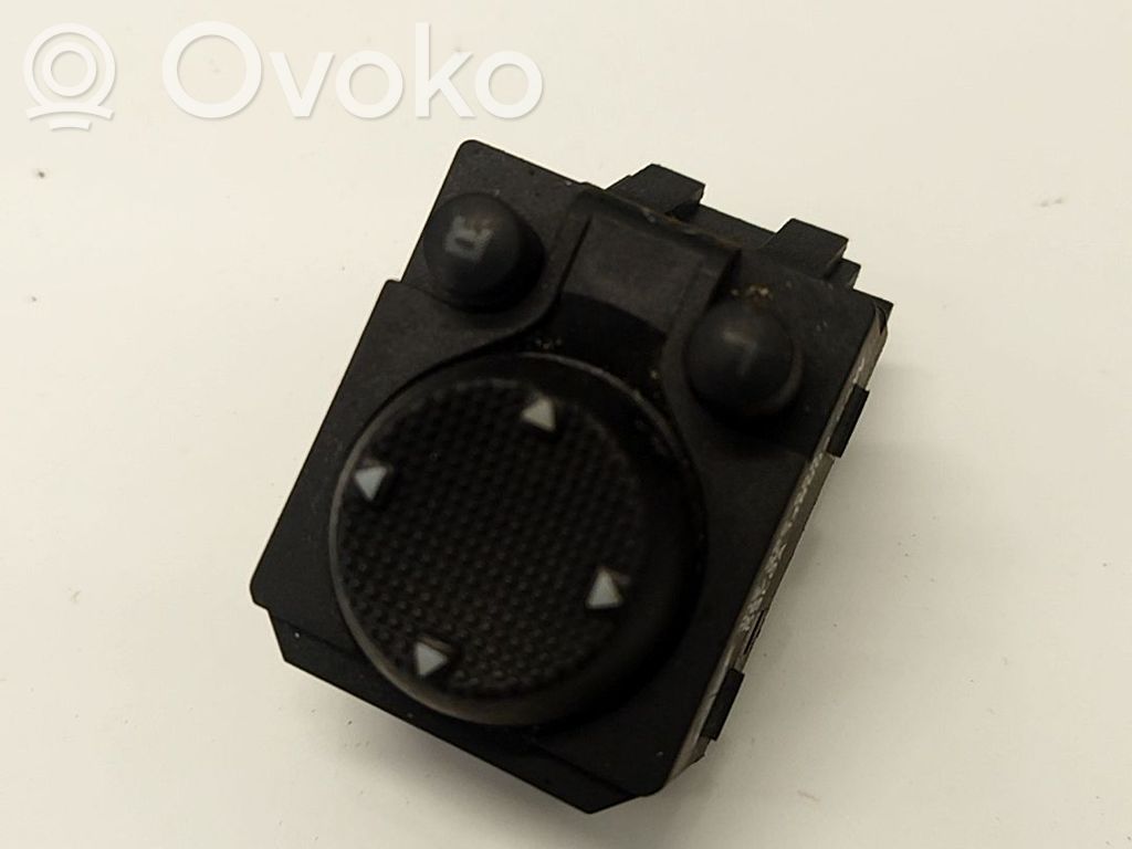 Volkswagen Golf III Przycisk regulacji lusterek bocznych 