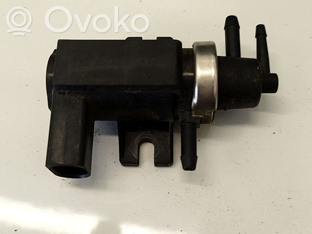Volkswagen Touareg I Solenoid supapă turbosuflantă 