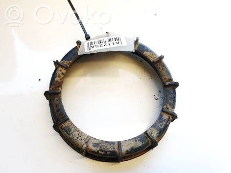 Ford Mondeo MK IV Anello/dado di bloccaggio della vite della pompa del carburante nel serbatoio