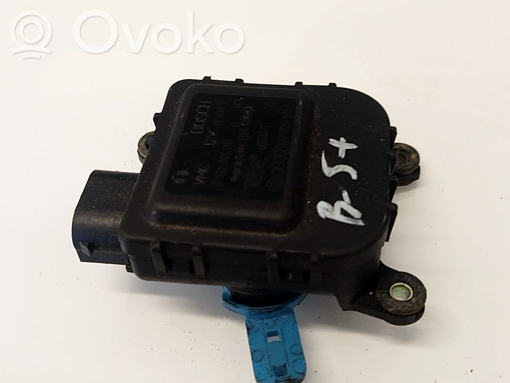 Volkswagen PASSAT B5.5 Motor/actuator clapetă aer 