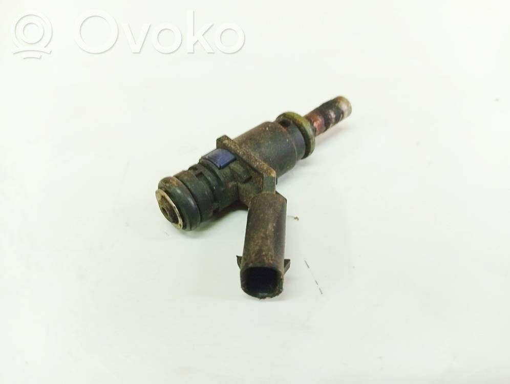 Mercedes-Benz A W169 Injector combustibil 