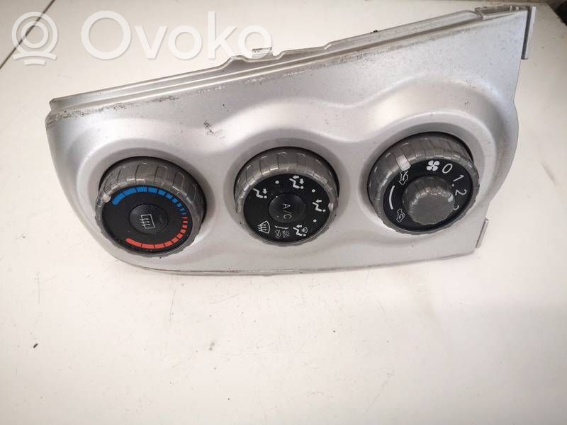 Toyota Yaris Ilmastoinnin ohjainlaite 