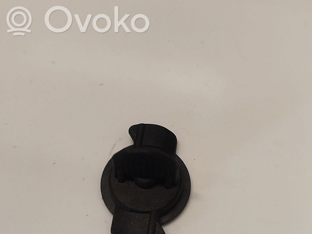 Opel Astra H Inne części karoserii 