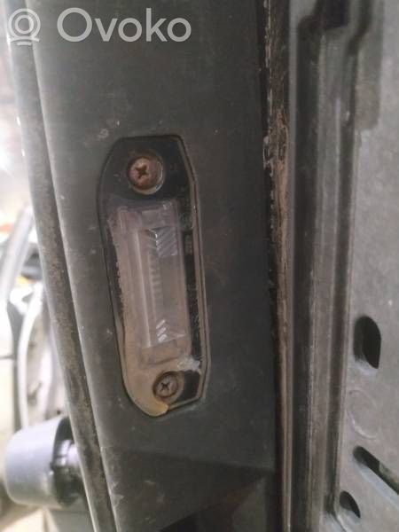 Éclairage de plaque d'immatriculation