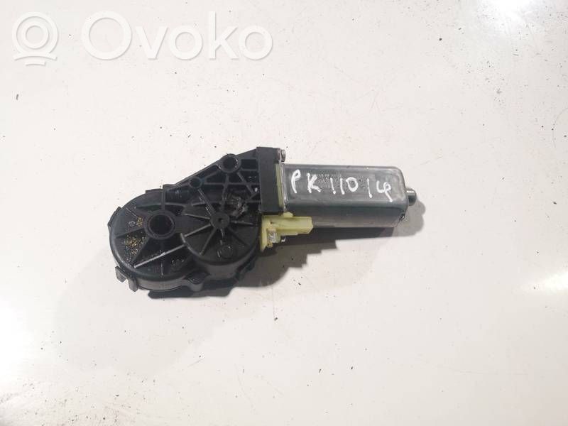 Volkswagen PASSAT B6 Istuimen säätömoottori 